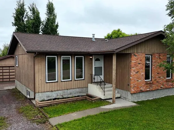 5415 NE 15th Ave, Edson, AB T7E 1H3