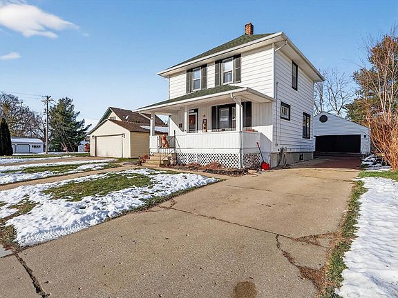 4th image of 1513 Carrington St