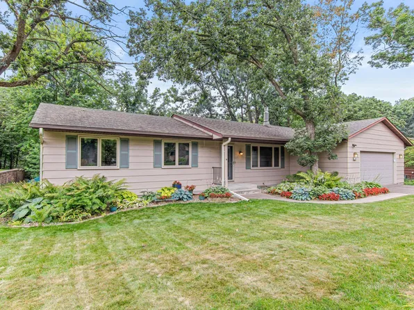 1244 Balsam Trl E, Eagan, MN 55123