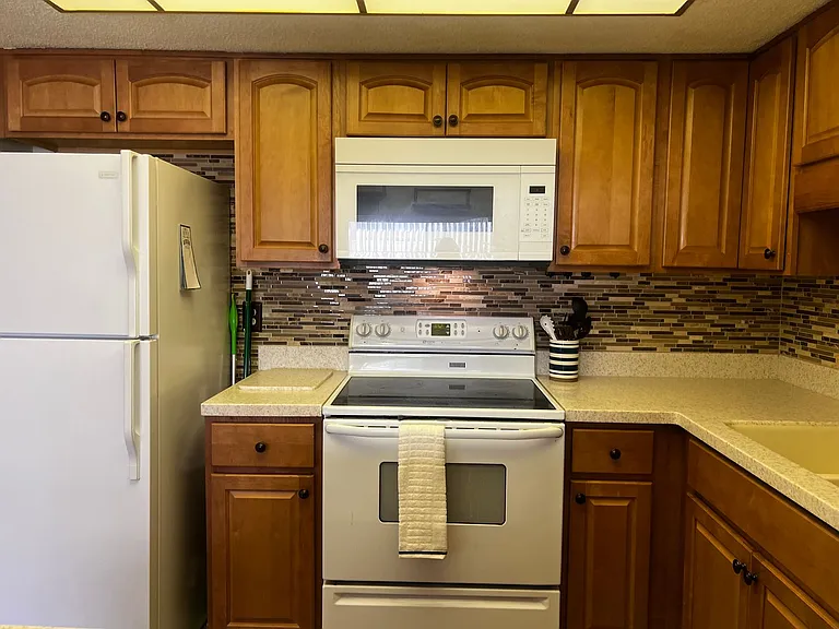 340 Base Ave E #314 — Photo 11