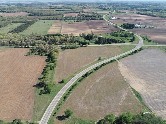4th image of 1 State Highway 22