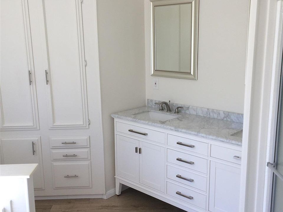 1st image of 3535 Linda Vista Dr Space 320