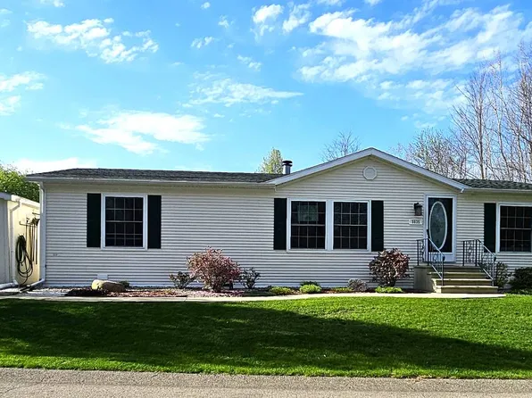 8835 Woods Edge Dr #S-43, Kalamazoo, MI 49009
