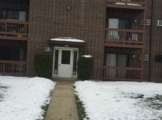 1000 Spruce St APT 3B, Glendale Heights, IL