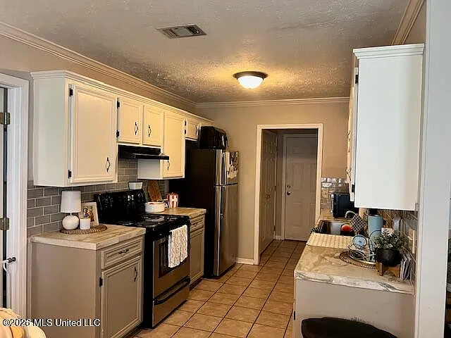 614 Acorn Ln — Photo 8