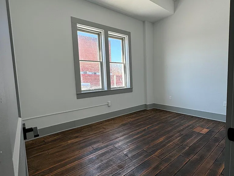 Office or second bedroom