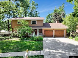 6601 Sumner St, Lincoln, NE 68506