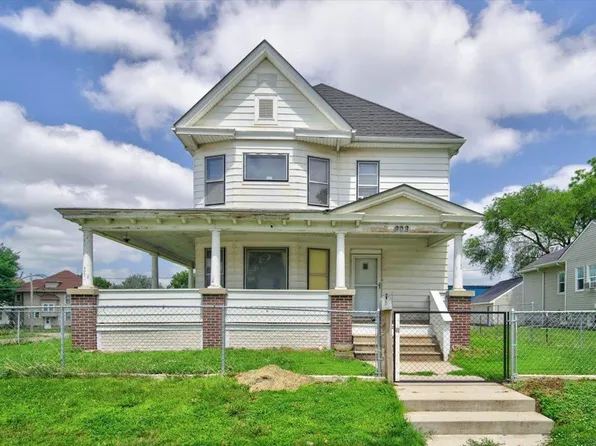 803 Randolph St, Waterloo, IA 50702