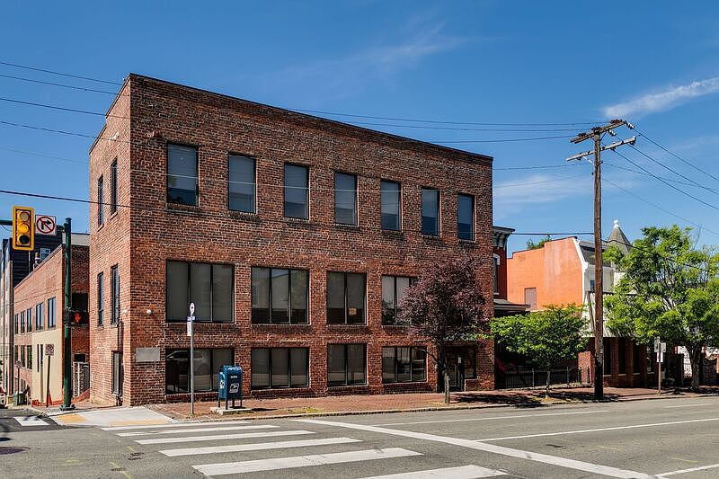 1st image of 1 W Cary St Unit 3