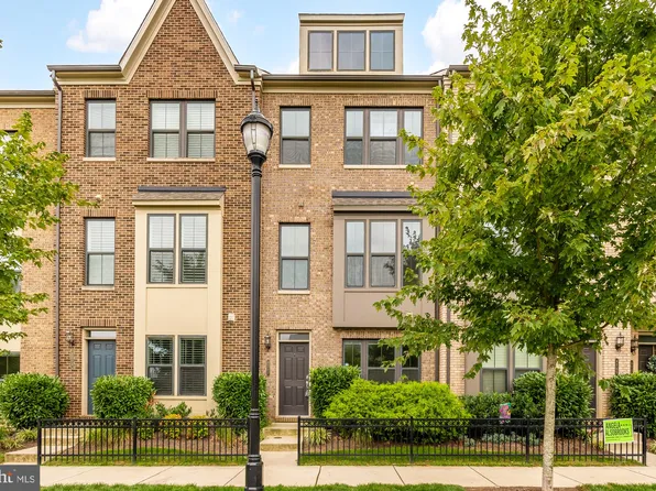4707 Van Buren St, Riverdale, MD 20737