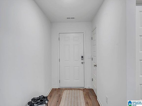 4th image of 765 Sterling Pl