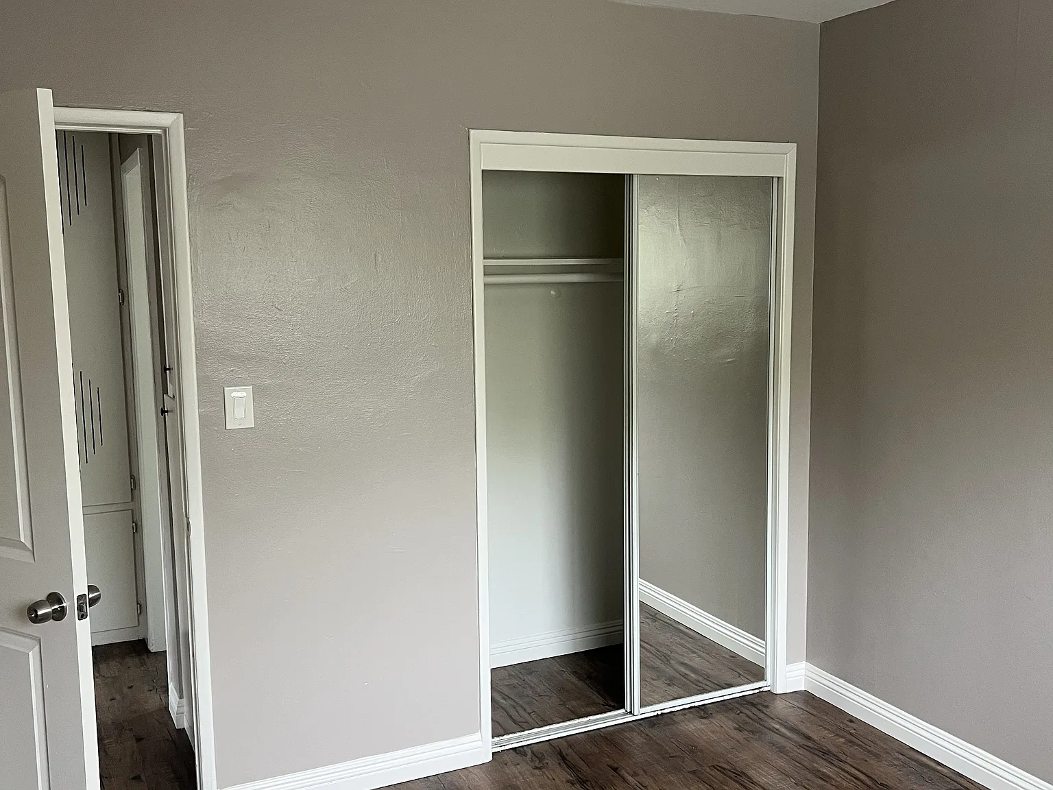 1 bed, 500 sqft, $1,800 — Photo 4