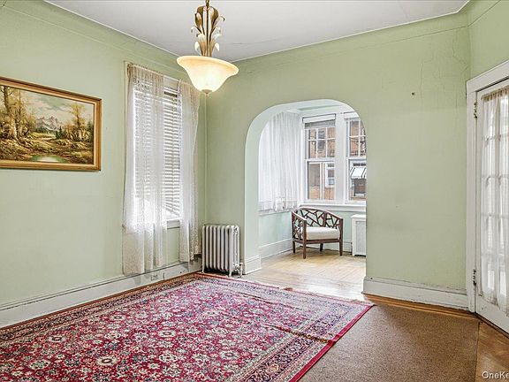 5th image of 6034 Linden Street