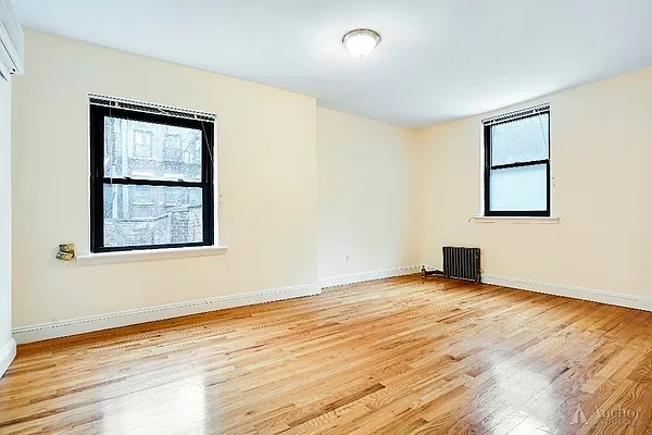 Rented by Anchor Associates | media 13