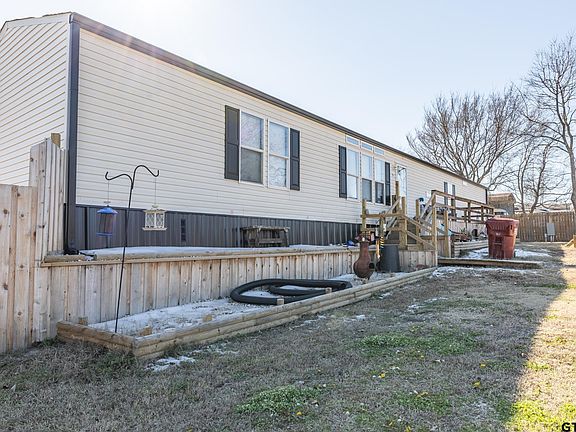 2nd image of 182 Sioux