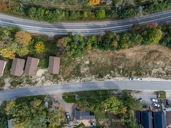 5th image of 216 Musquash Rd