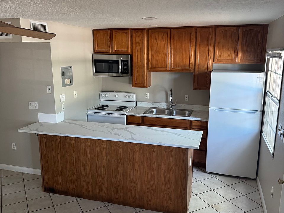 1st image of 3569 Khayyam Ave #17