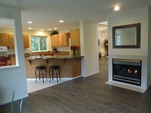 3rd image of 7015 150th Ave NE