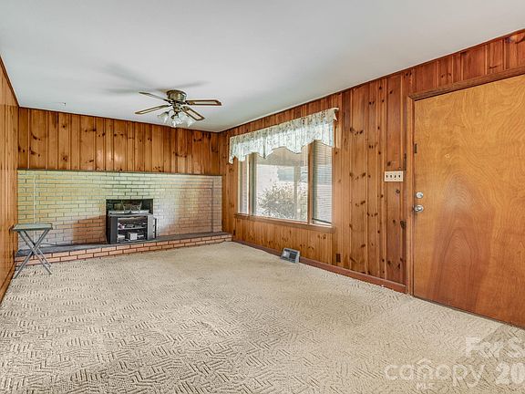 14th image of 435 Upper Glady Fork Rd