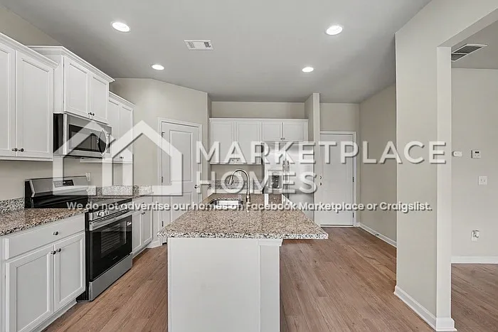 229 Wl Miller Dr — Photo 9