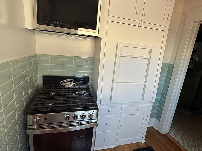 2025 Addison Way — Photo 6
