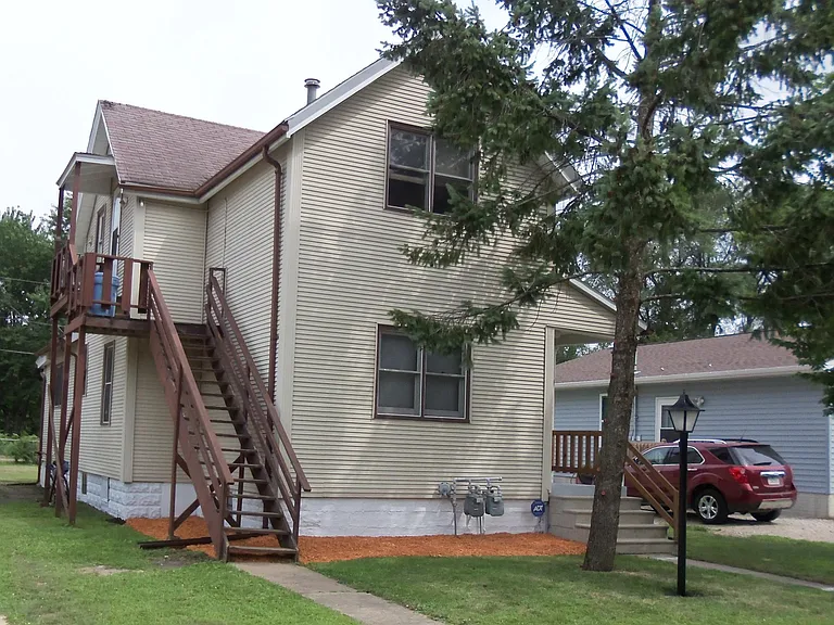 440 1/2 Florence St — Photo 3