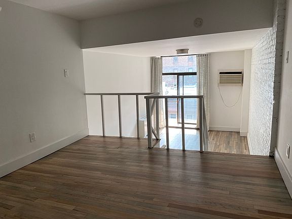 5th image of 85 E 10th St APT 5J