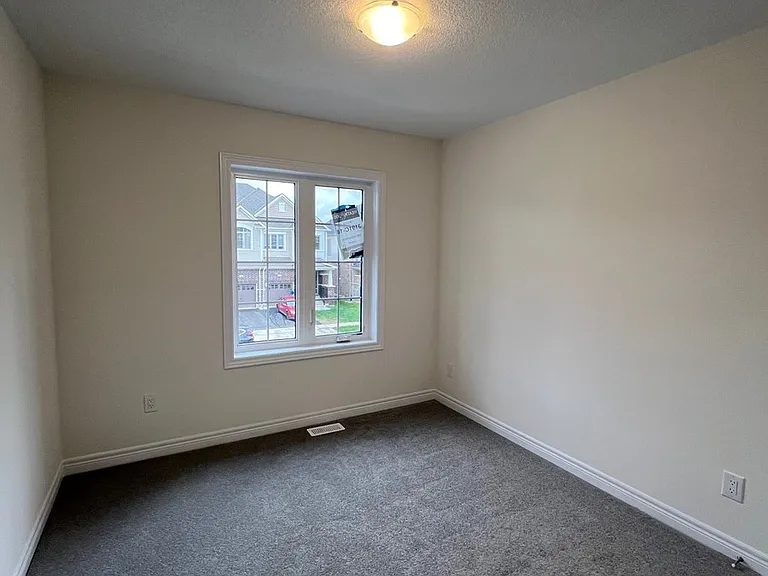 205 Broadacre Dr — Photo 11