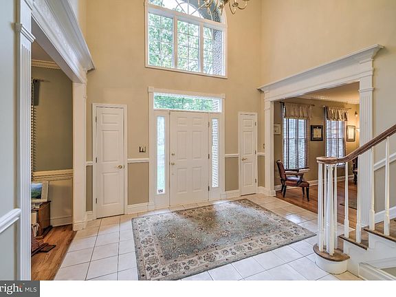 3rd image of 1 Koury Ln