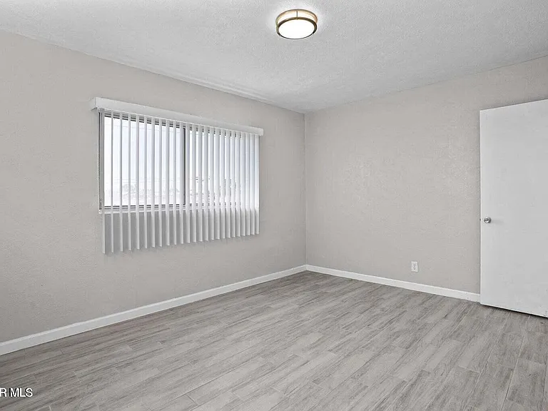 5021 Tetons Dr — Photo 17