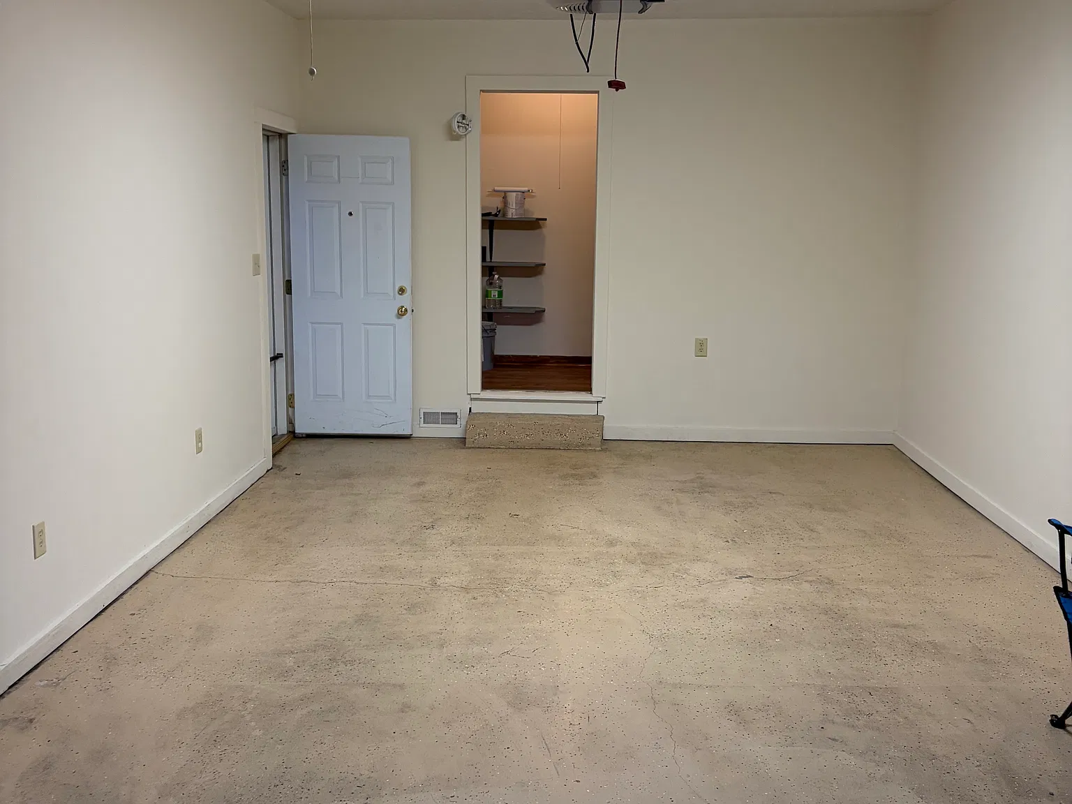 2 bed, 1100 sqft, $1,200 — Photo 3