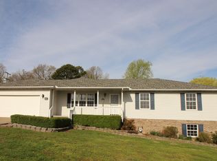 1306 Sunshine Dr, Neosho, MO 64850
