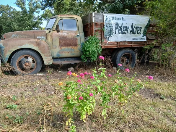 25400 165th St, Spirit Lake, IA 51360