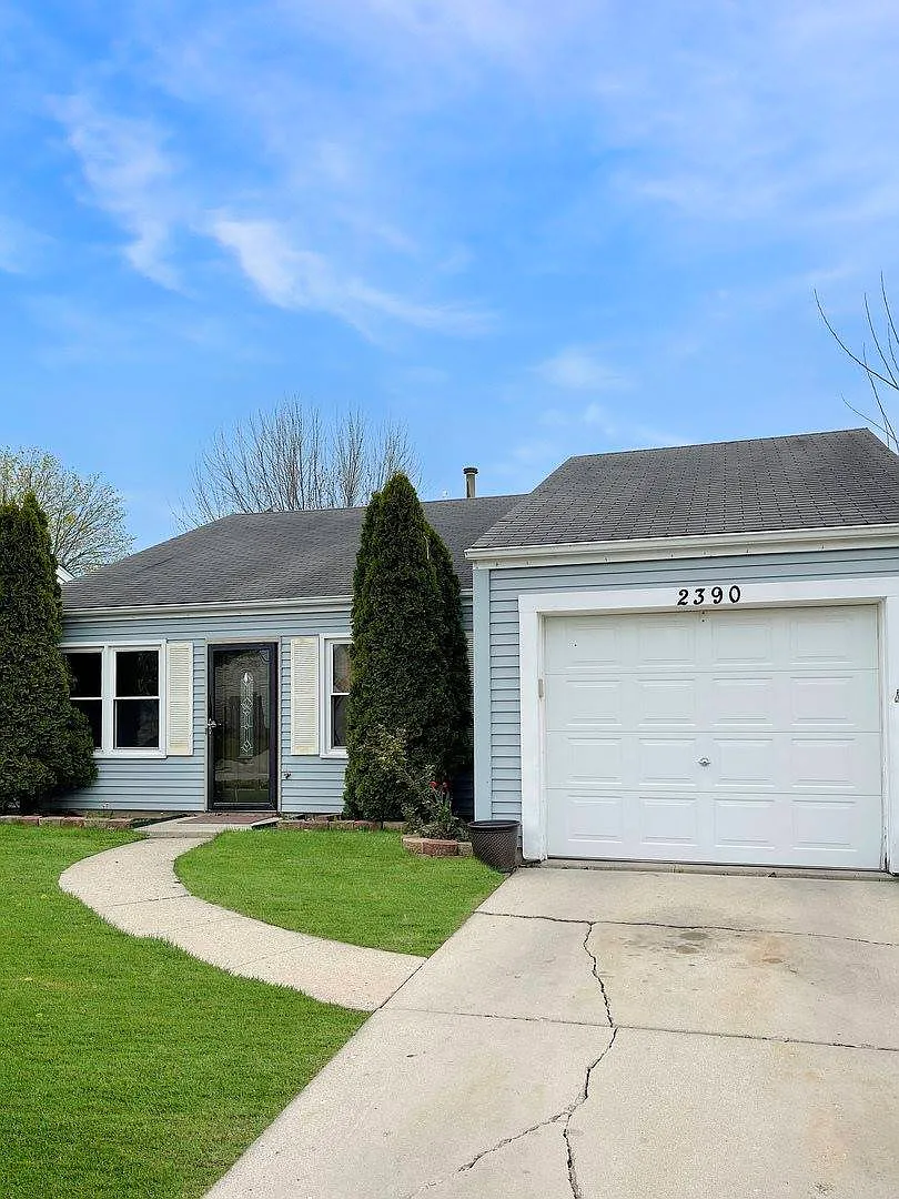 2390 Marigold Ct photo 1
