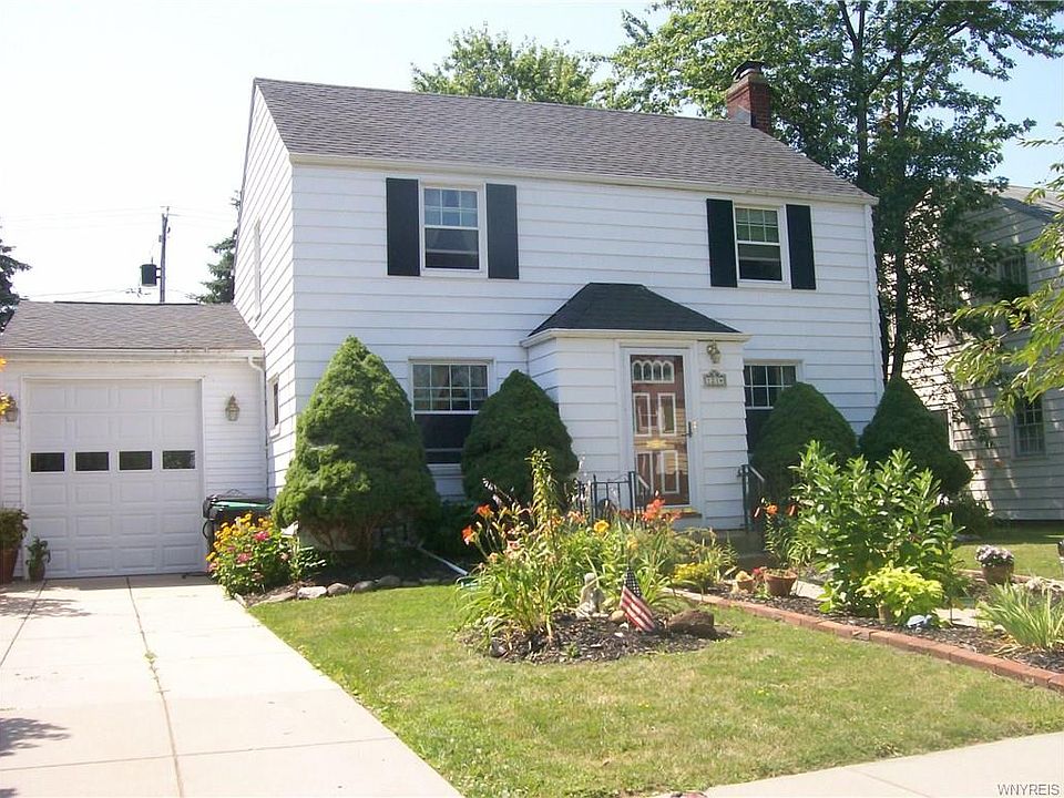 1st image of 121 Linden Ave