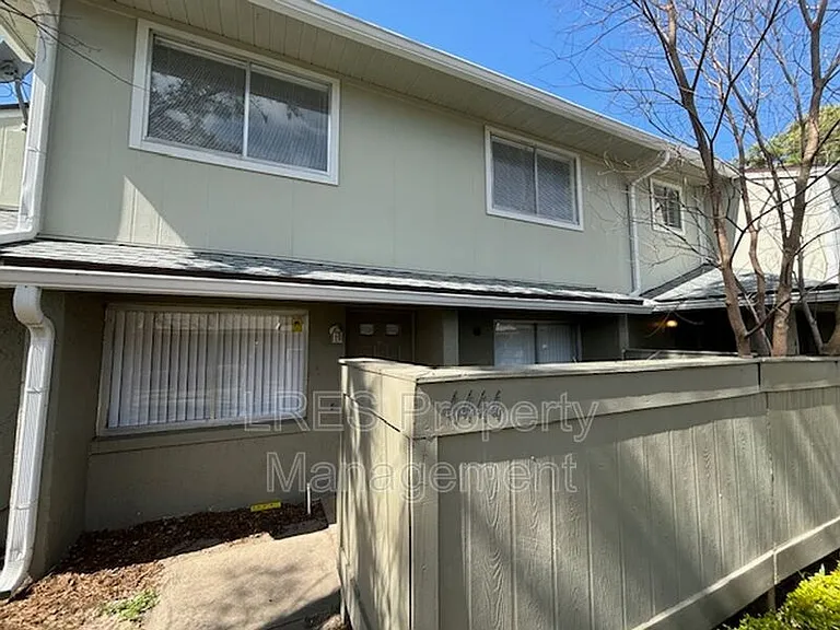 4444 Ring Neck Rd — Photo 2