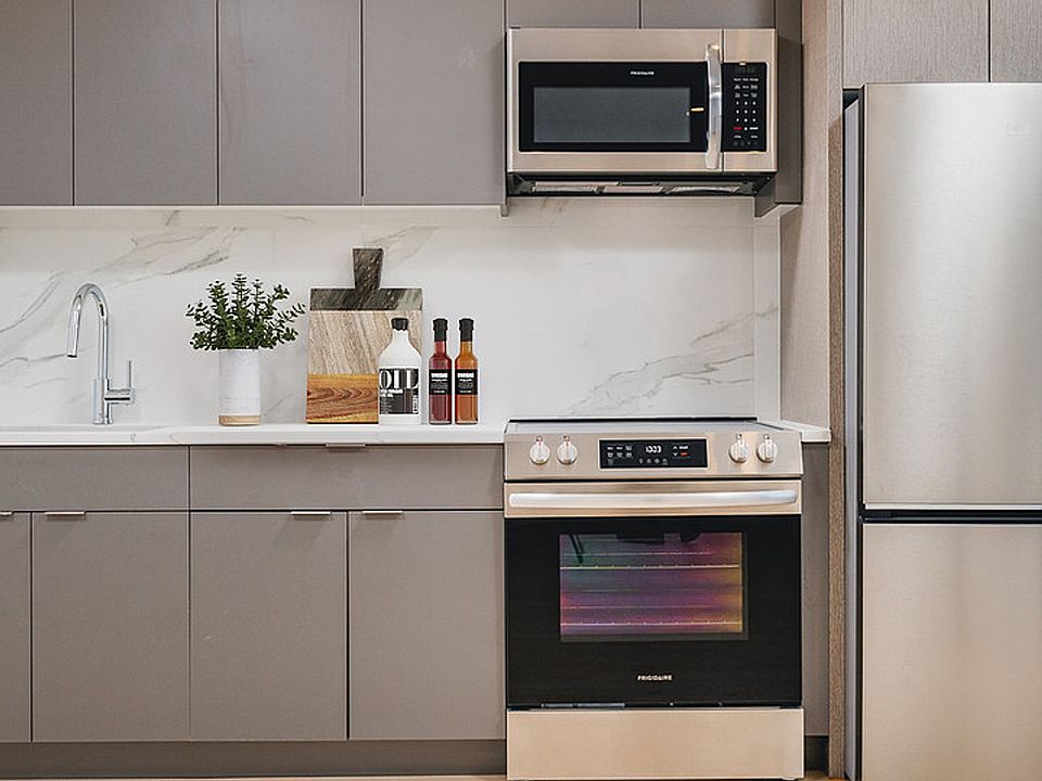 1st image of 1499 Bedford Ave #10L