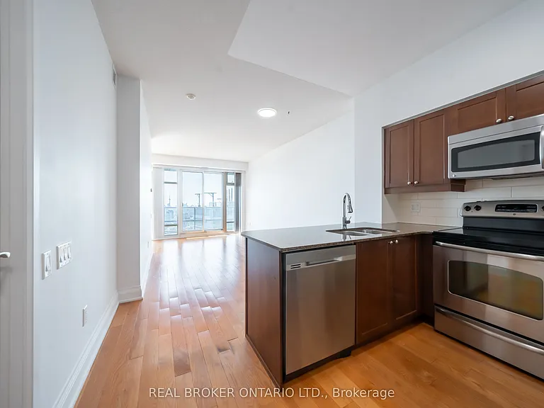 2191 Yonge St #4403 — Photo 5