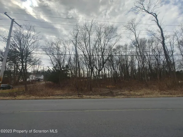 3102 Market St, Pittston, PA 18640