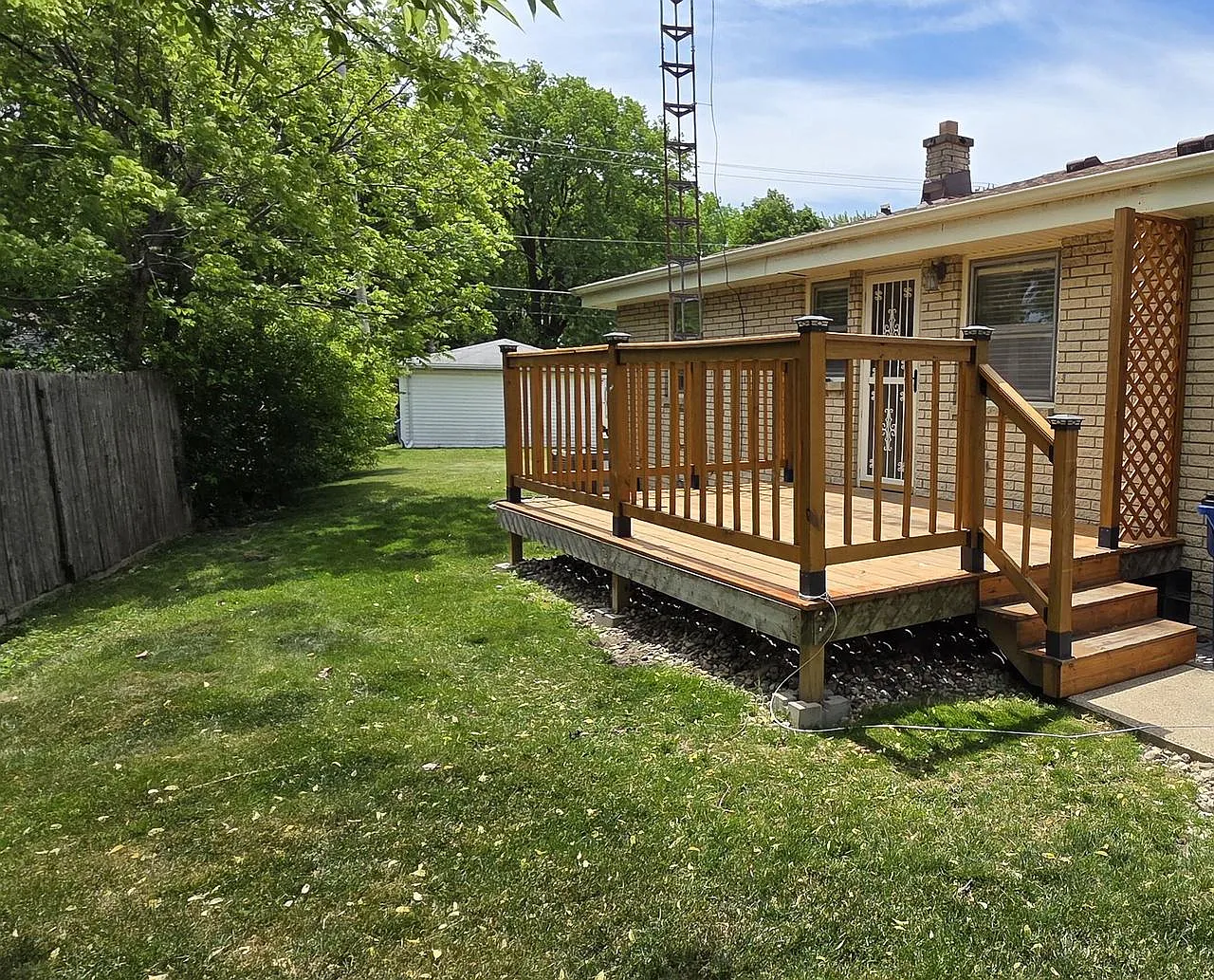 Mercury Cir, Racine — Photo 2