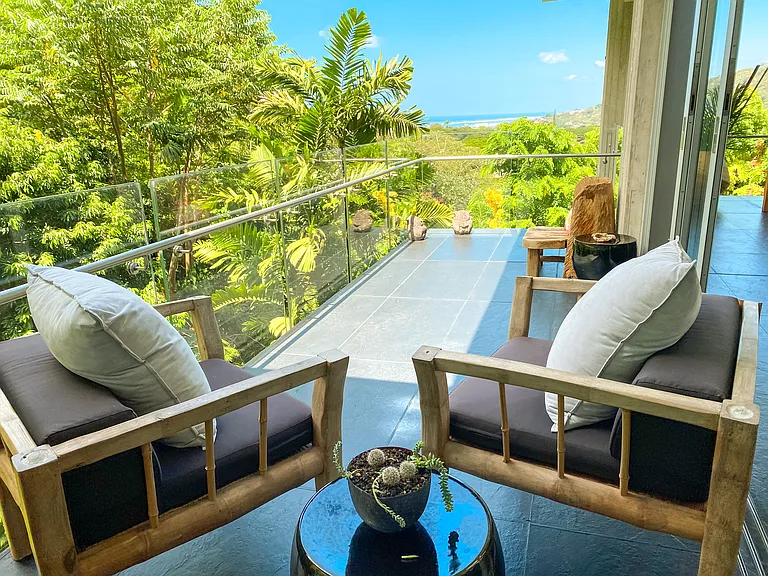Kaohinani Dr — Photo 43