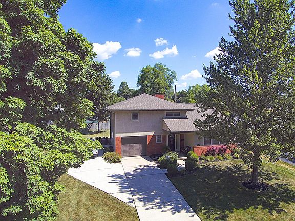 2nd image of 5250 Heritage Ln