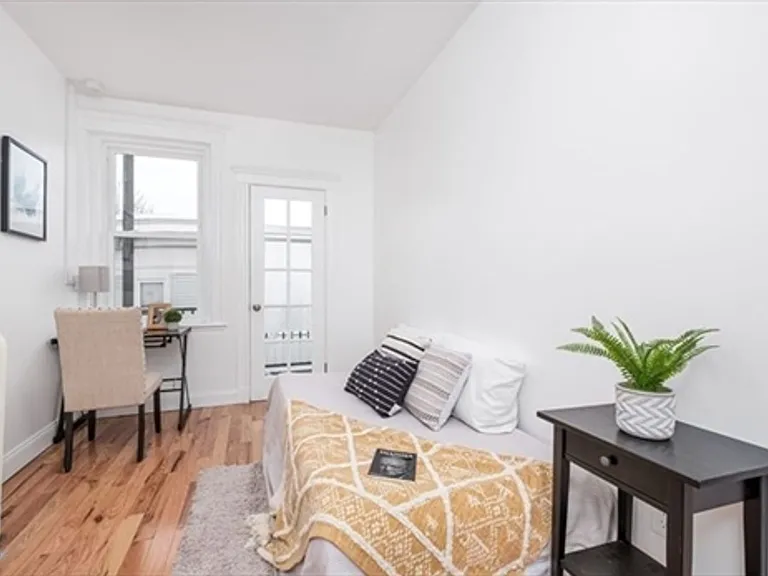 45 Ashford St #20 — Photo 8