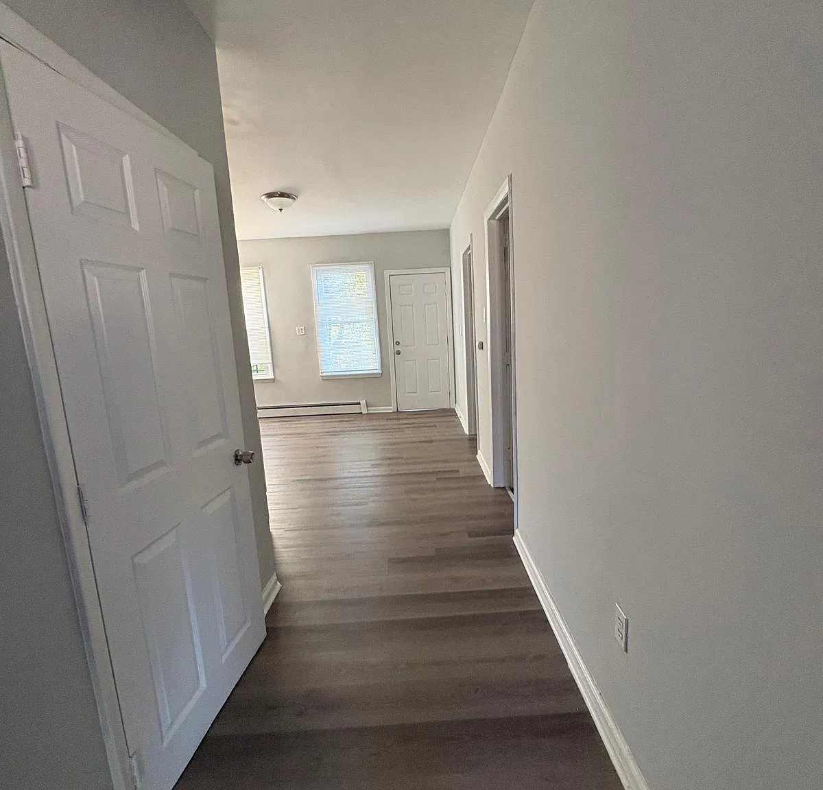 2 bed, $1,881 — Photo 4