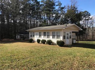 102 & 104 Elm Ct, Mount Gilead, NC 27306