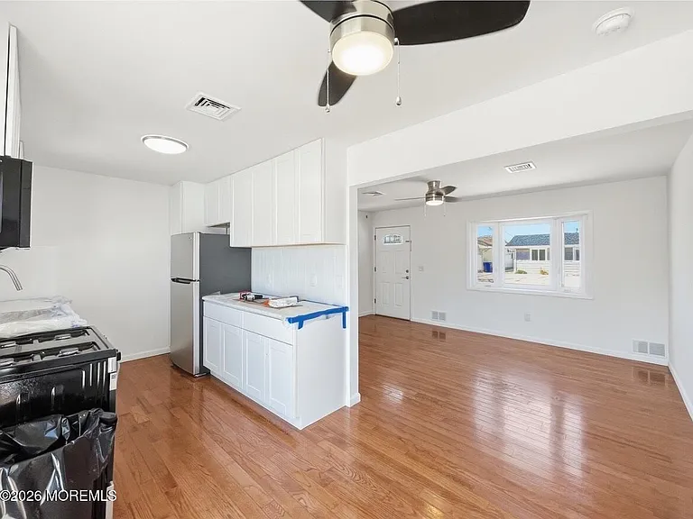 1813 Capstan Dr — Photo 17