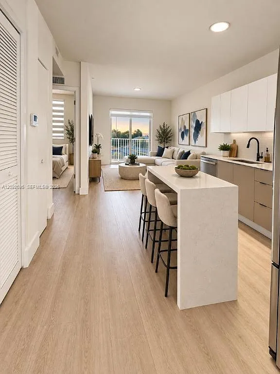 501 N Dixie Hwy — Photo 1