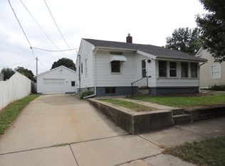 1308 S Oak St, Bloomington, IL