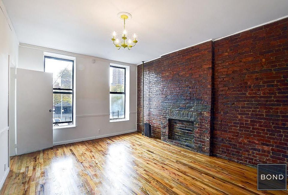 1st image of 1974 3rd Ave APT 1