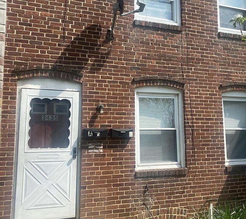 1st image of 3435 6th St